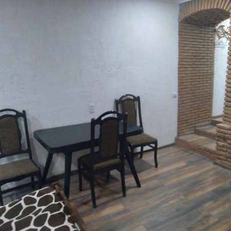 Sani Apartment Tbilisi Bagian luar foto