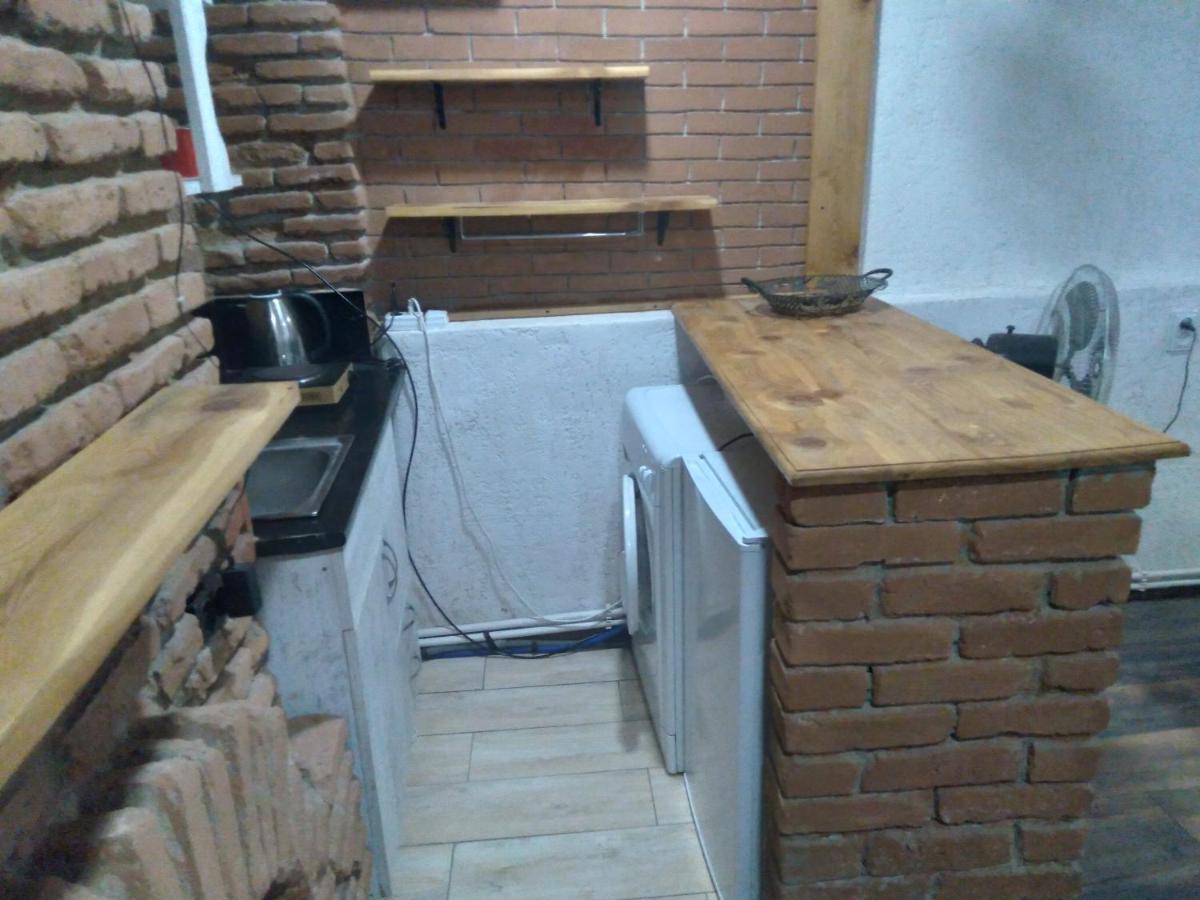 Sani Apartment Tbilisi Bagian luar foto