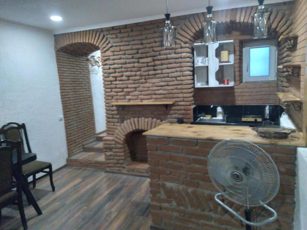 Sani Apartment Tbilisi Bagian luar foto