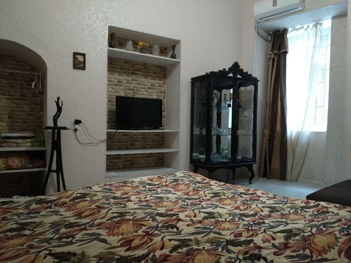 Sani Apartment Tbilisi Bagian luar foto