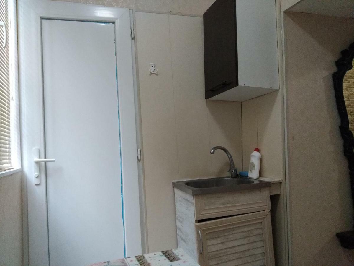 Sani Apartment Tbilisi Bagian luar foto